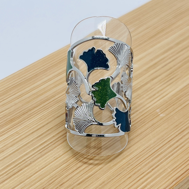 Bague fleur de gingko émaillée large réglable 