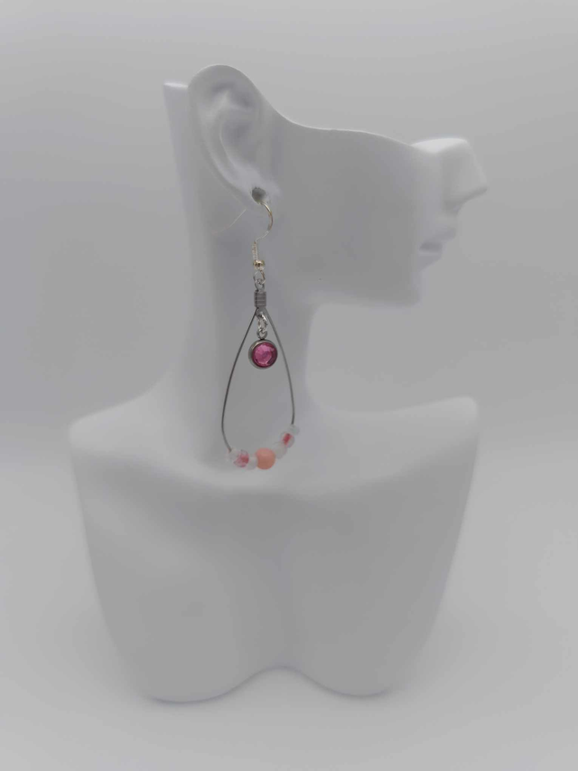 Boucles d&#039;oreilles en métal, perles et strass