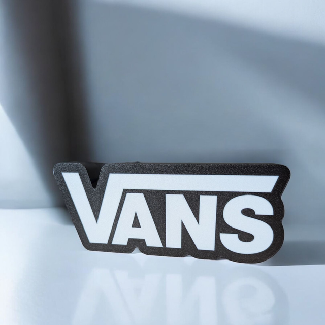 Lampe 3D Vans LED - Le style skate illumine ton espace ! 