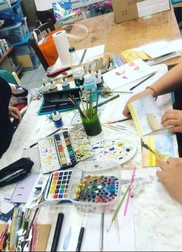 Tout les cours qui sont proposer en cours techniques peuvent être pris sous forme d'art thérapie  durée 1h45