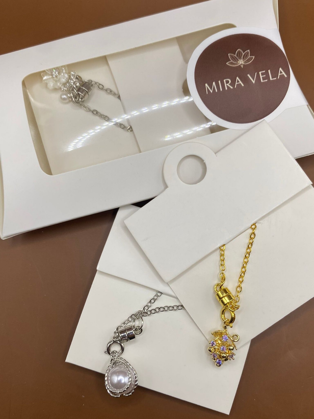 Lot de 3 Mira Magnet - Fleur blanche / grappe de Raisins à diamant mauve / Perle Nacré