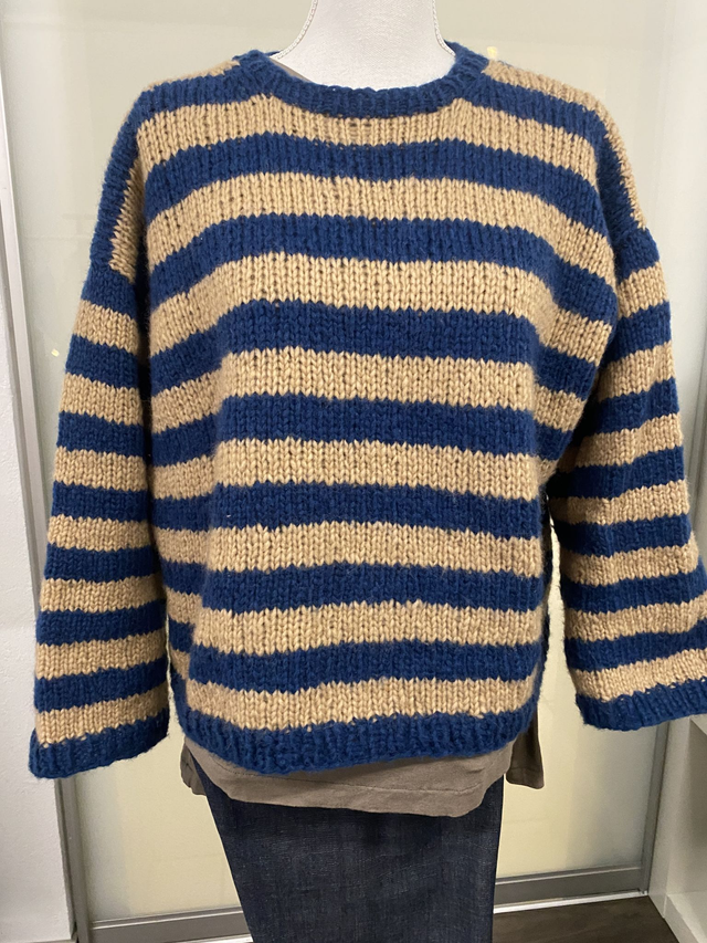 Handgestrickter Pullover