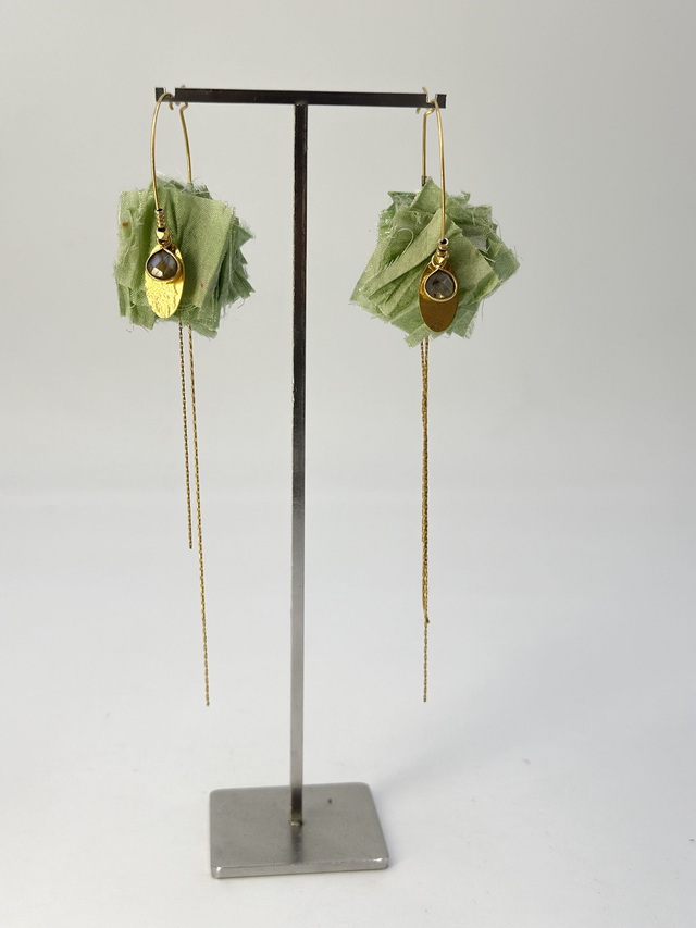 Boucles d&#039;oreilles &quot;Frou-frous&quot; vert anis, grand modèle