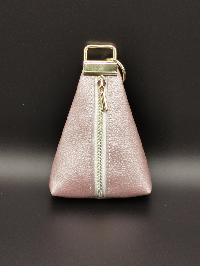 porte-clés pyramide