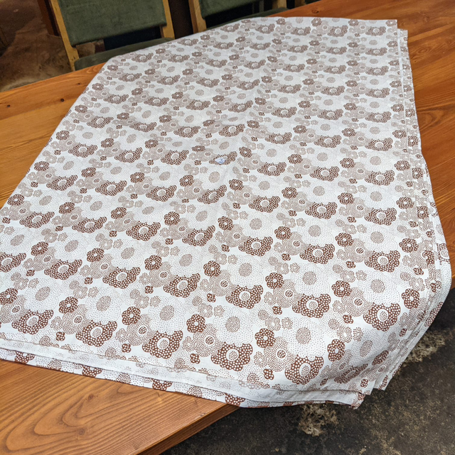 Nappe vintage à fleurs