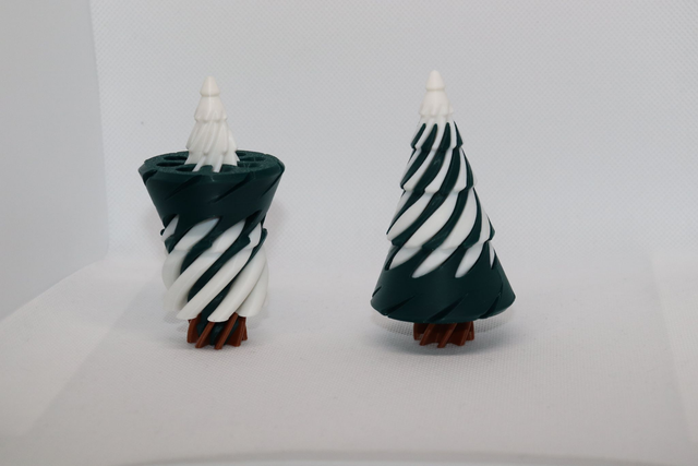 Spinning Christmas Tree