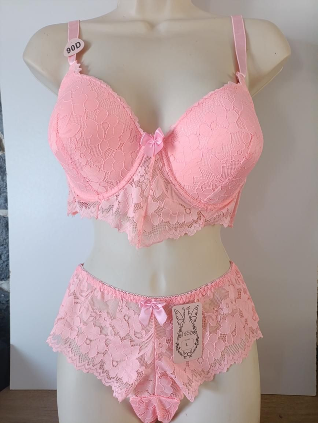 Ensemble bonnet D rose avec shorty . Armatures et rembourrage léger 