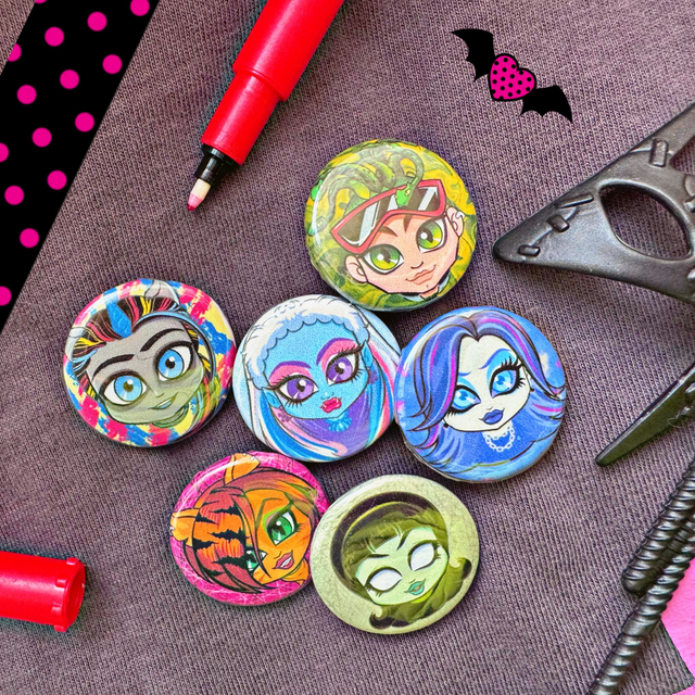 Monster High button set n2