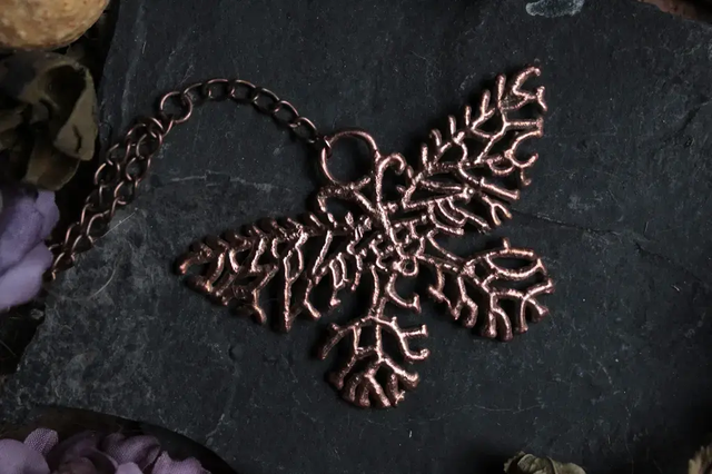 Squelette de papillon (cuivré)