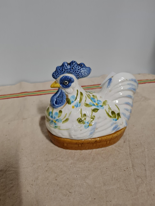 Poule oeufs sel et poivre