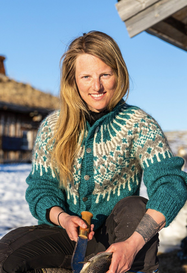 Føyka Cardigan Kit - Col 04 (Turquoise Blåne and Troll) - Wool & Pattern - Linka Neumann