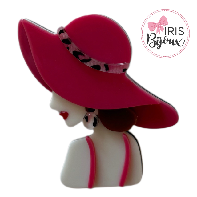 Spilla donna con cappello fucsia 