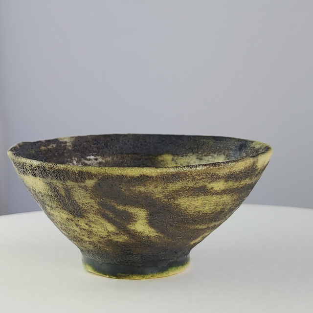 Handgemaakt Klein Keramiek Kommetje met Koper Oxide