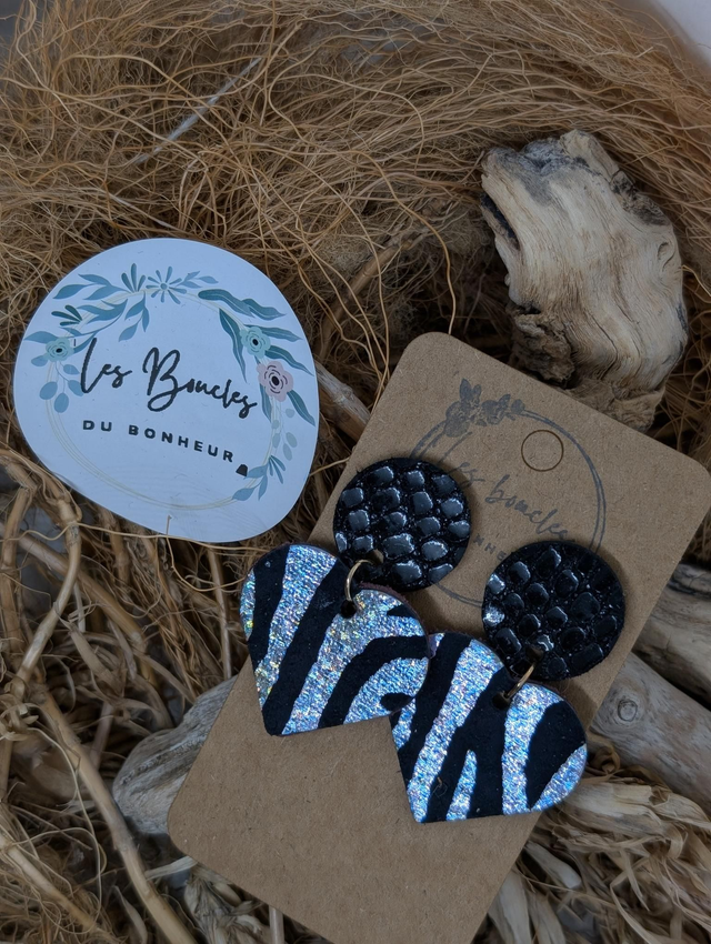 Boucles d&#039;oreilles Coeur ❤️  zèbre argenté noir c2038