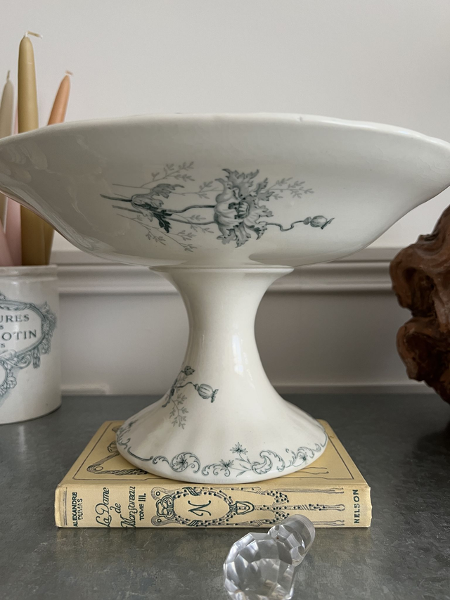 PAVOTS GRIS-VERT GM - Superbe très grand compotier modèle Pavots par la manufacture française de Choisy le Roi - Terre de Fer