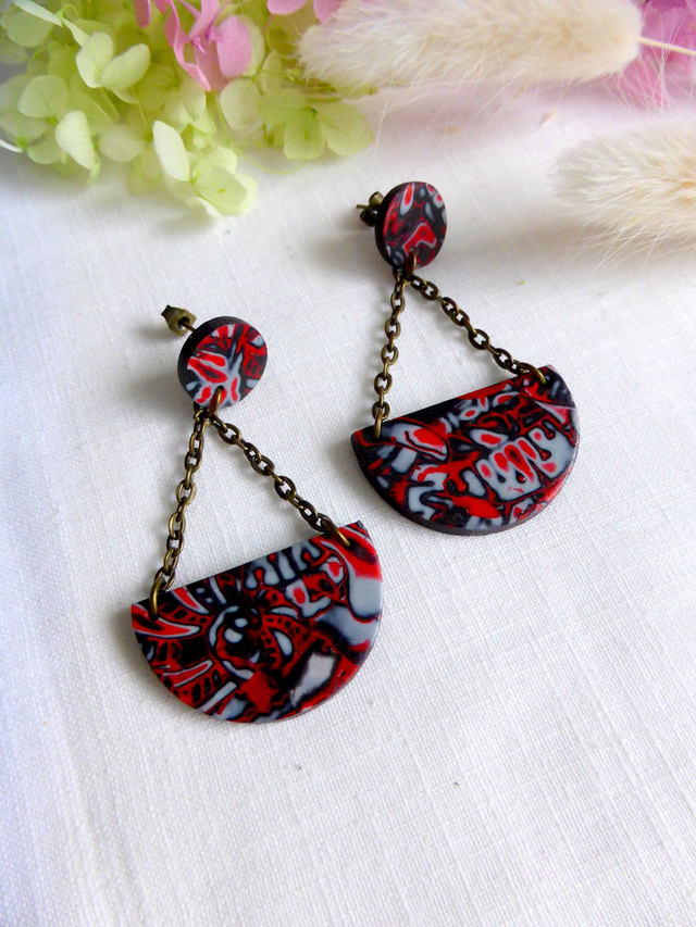 Boucles d&#039;oreilles demi-cercles - Fleurs de feu