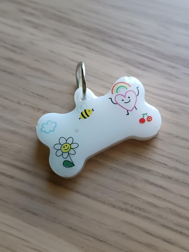 Chapa S - Nombre en Vinilo Negro