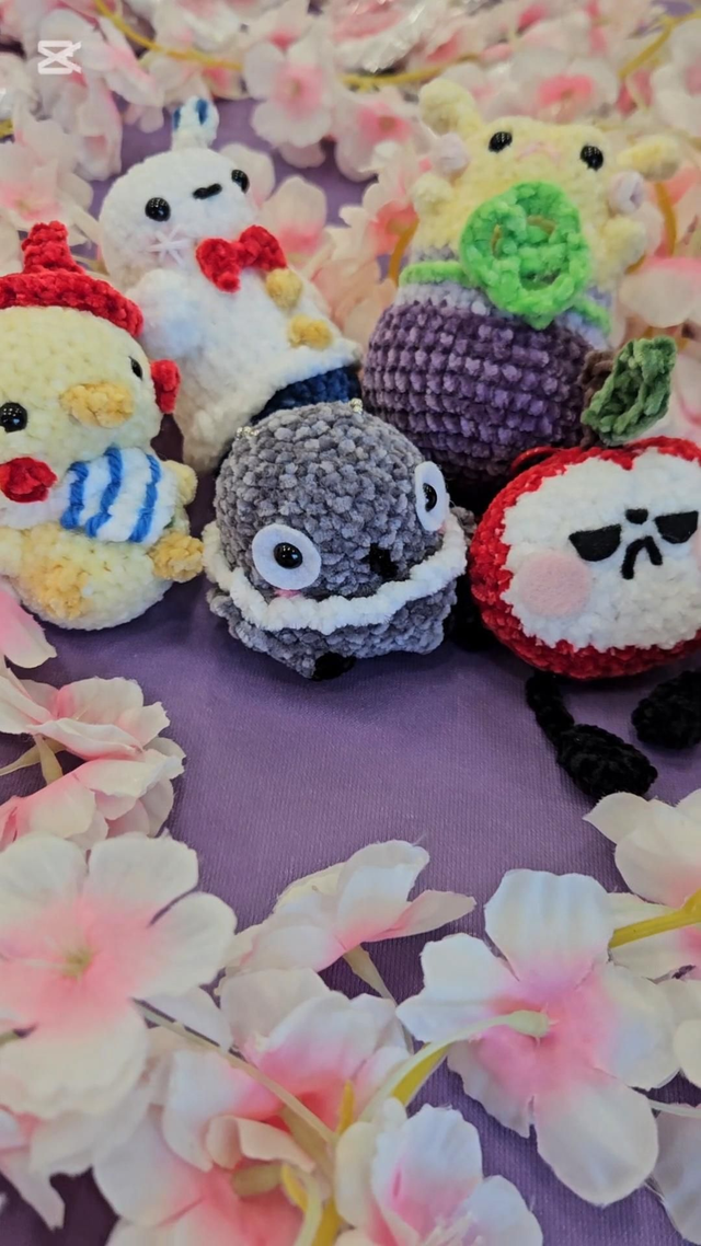 Love and deepspace keychains