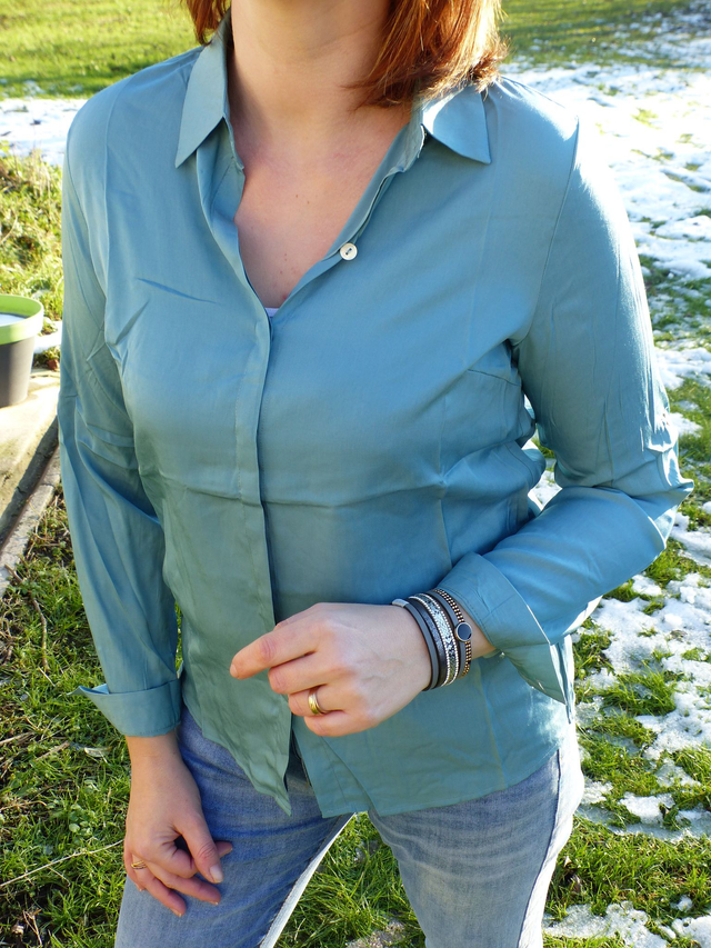 chemisier bleu céladon