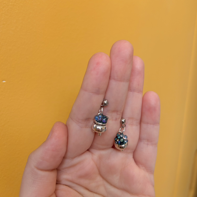 Bubbling Cauldron Stud Earrings 