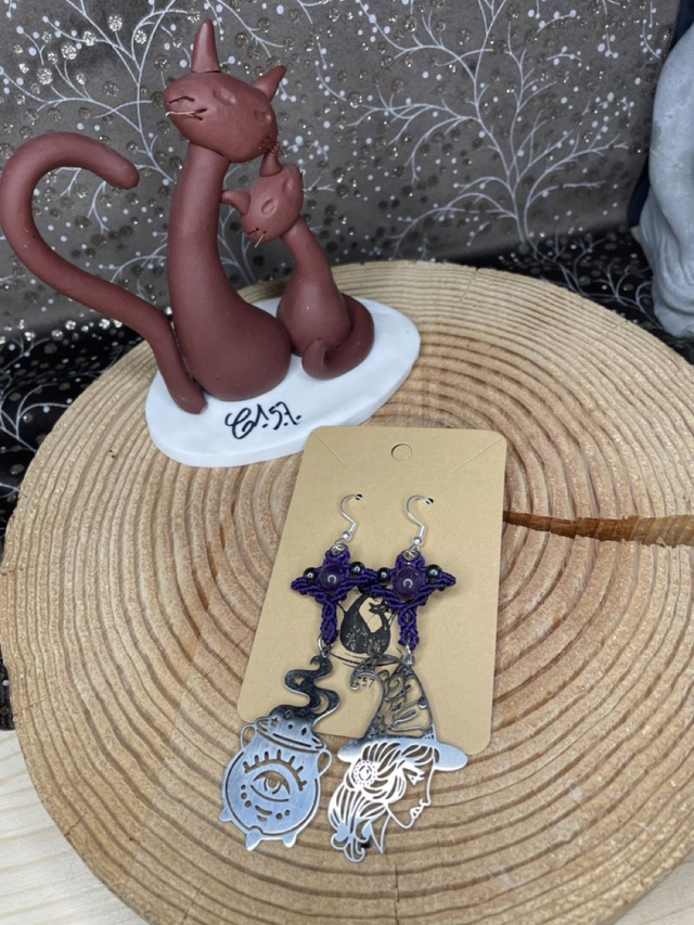 Boucles d&#039;oreilles Sorcière