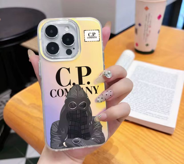 Coque iPhone CP Company Noir 1