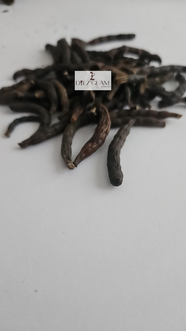 Poivre noir Long dit Poivre de Guinée 