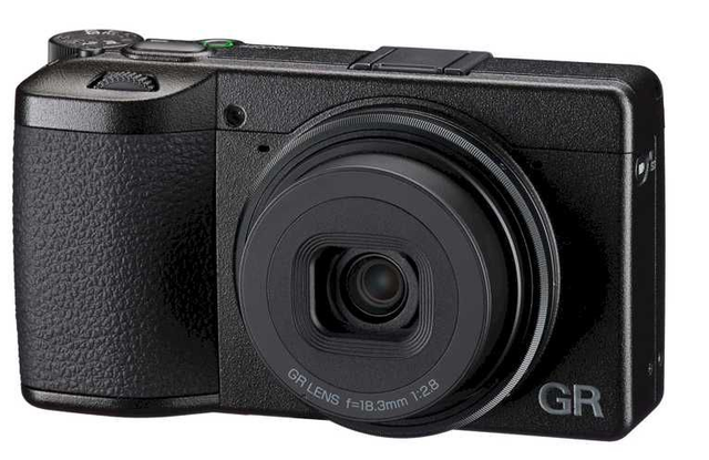 RICOH GR IV