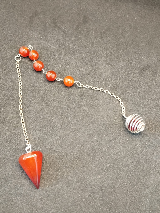 Pendule en cornaline