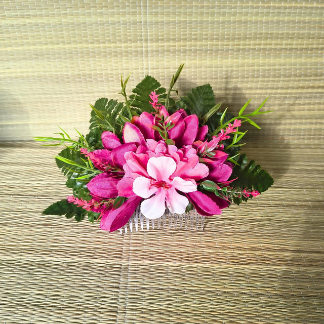 Peigne fleuri pour cheveux - PE003