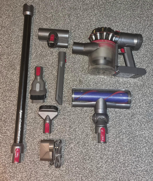 Dyson V7 pro cordless Vacuum #65