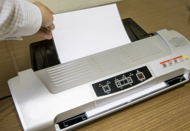 Plastificazione in A/4  e documenti