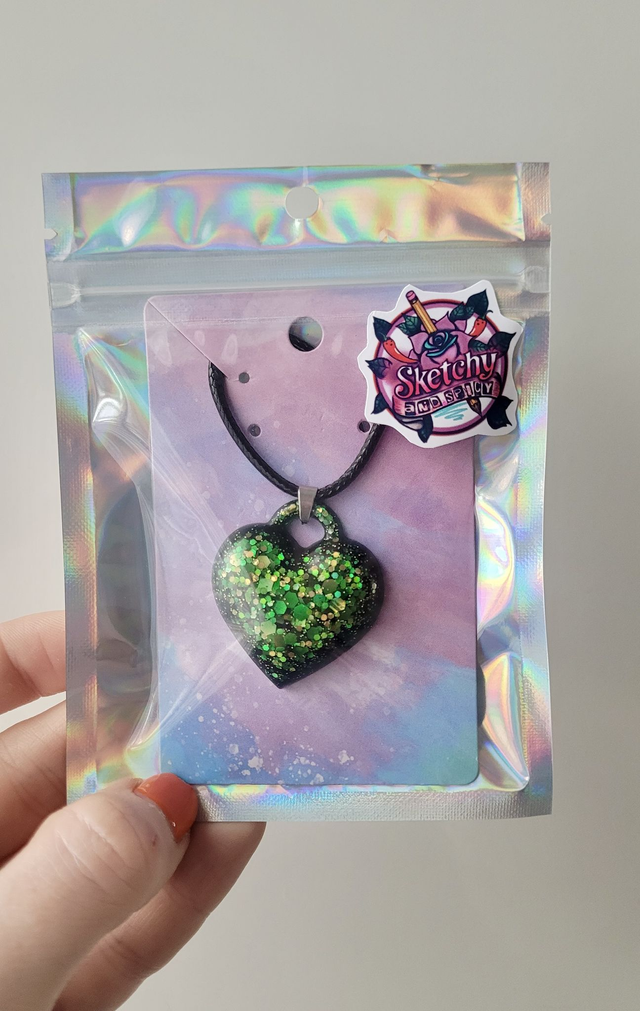 Green Glitter Resin Heart Necklace – Chunky Statement Pendant on Black Cord with Extender Chain