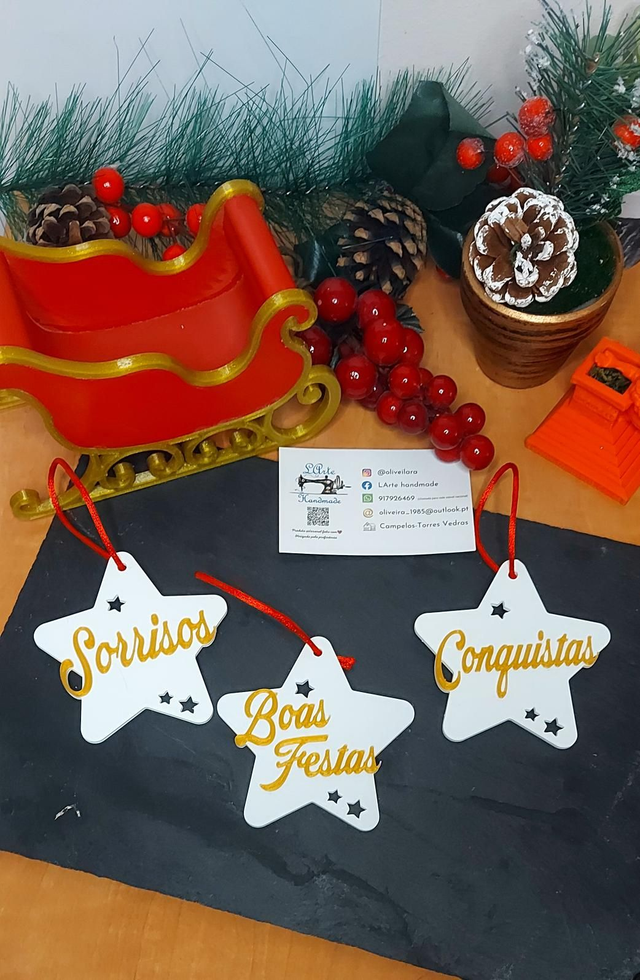 Estrelas de natal personalizadas em dourado 