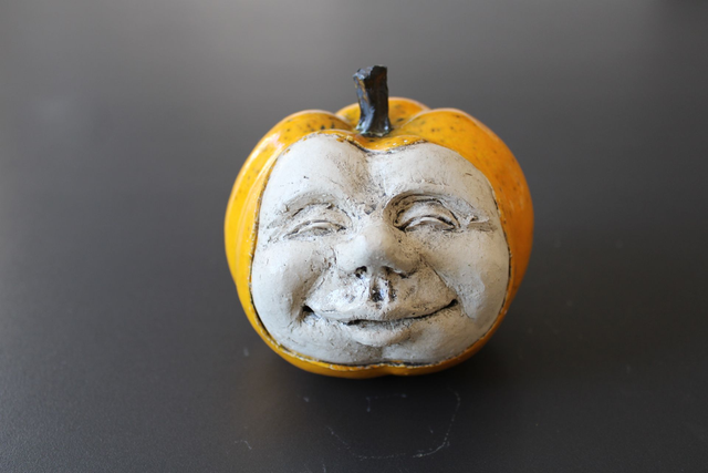 Pompoen / Pumpkin  met happy face small