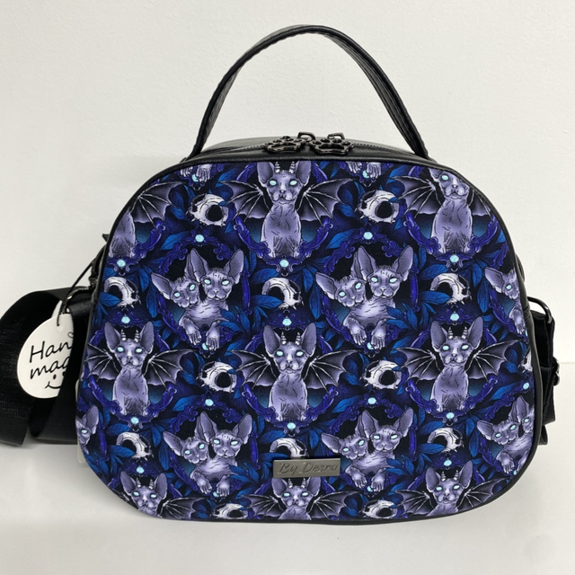 Felis Mutatum Crossbody Handbag