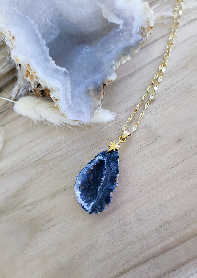 Pendentif Agate brute avec inclusions