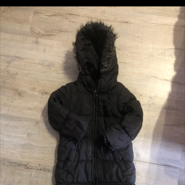 Doudoune longue noire Vynil Fraise