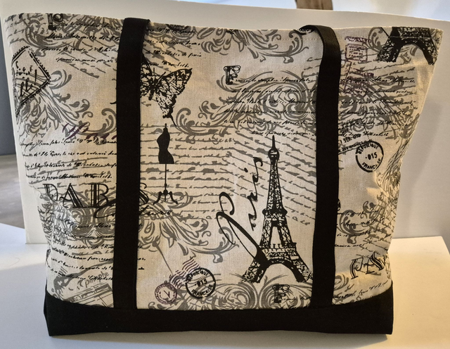 Sac lin Tour Eiffel noire Modèle Monique 