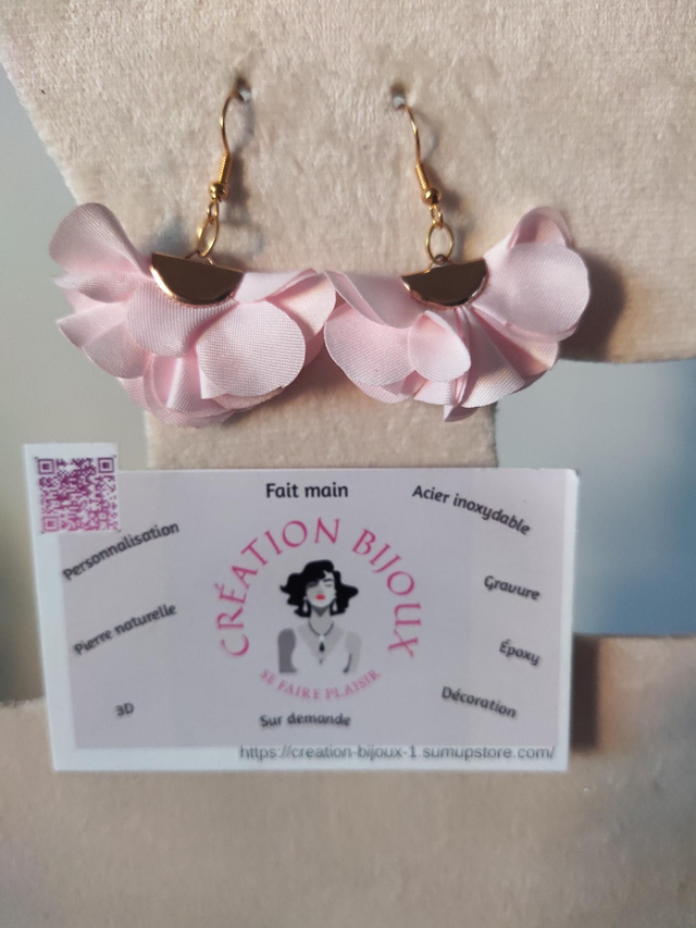 Boucle d'oreille fleur 