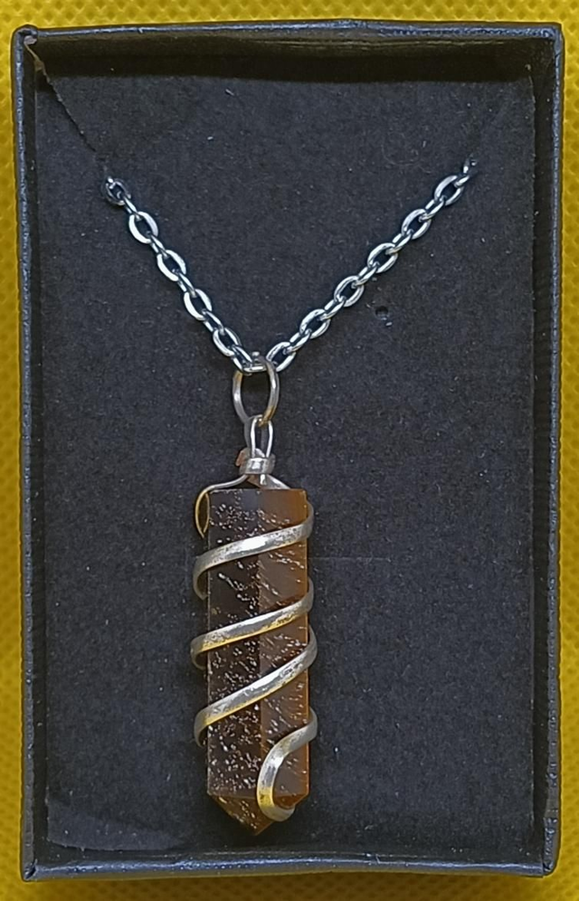 Brown and Silver Crystal Pendant Necklace.