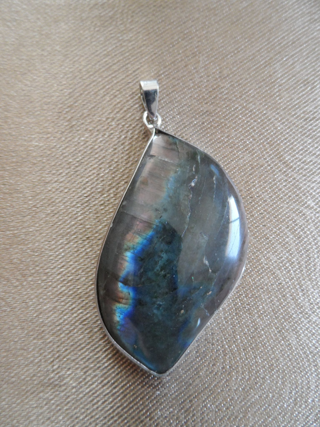 Pendentif en Labradorite