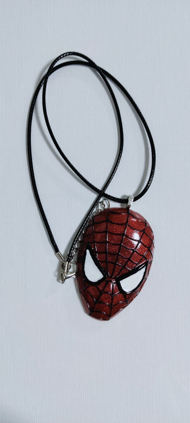 Collier Spiderman