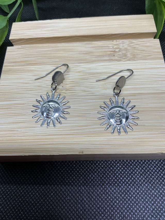 Boucles d'Oreilles Soleil Rayonnant en Acier Inoxydable