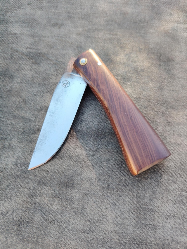 2 clous classique racine Narra Mauve n°17