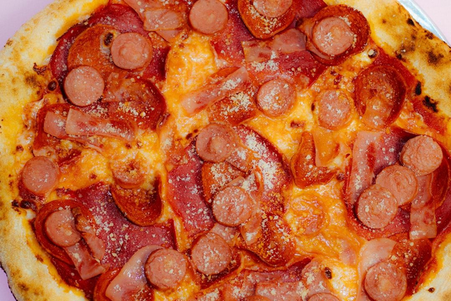 Pepperoni Pizza: (18inch) | Serves 5–6