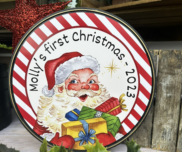 Personalised Santa plaques - freestanding plaques, perfect for “Santa stop here” signs or first Christmas decorations - plus freebies!