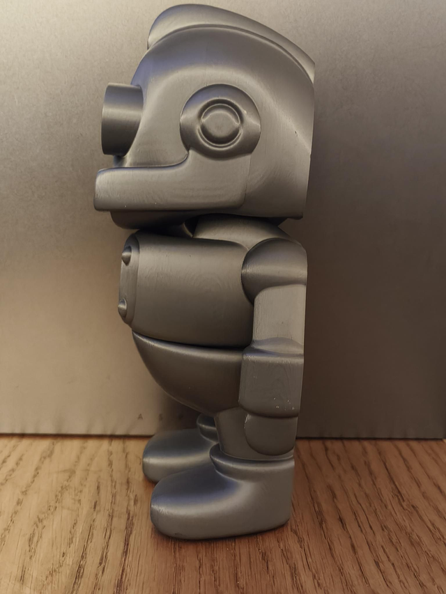 B.O.B the giant robot