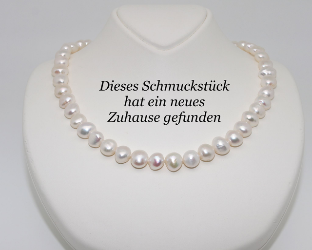 Unregelmäßige weiße Süßwasserperlenkette - Kunigunde - verkauft