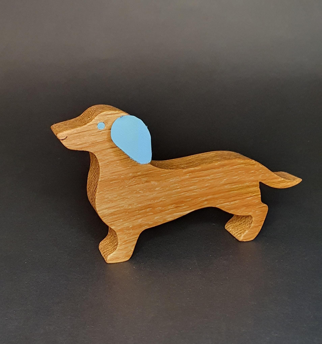 Teckel décoratif en bois et cuir bleu clair 